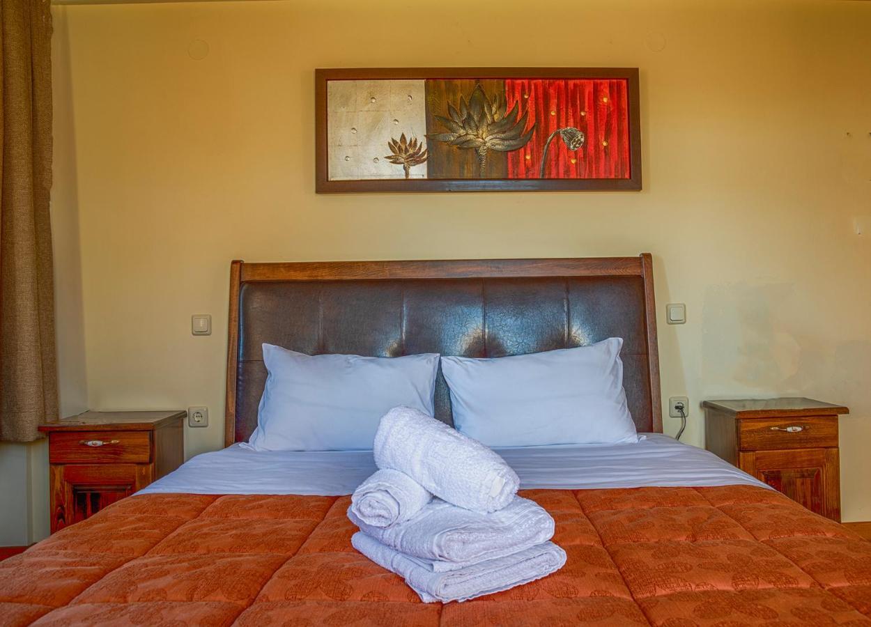 Aggelon Katafygio Hotel Asprangeloi Bagian luar foto