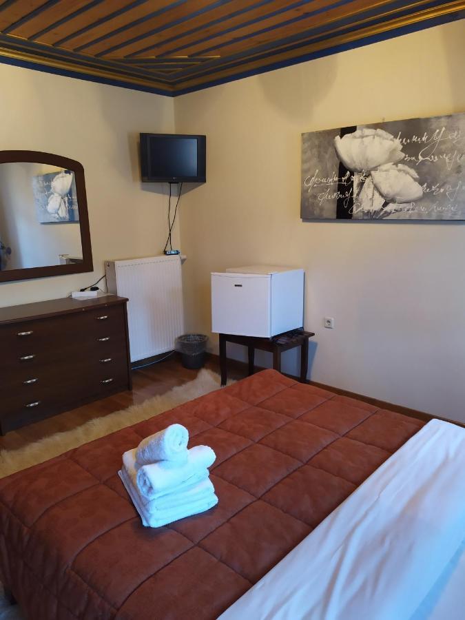 Aggelon Katafygio Hotel Asprangeloi Bagian luar foto